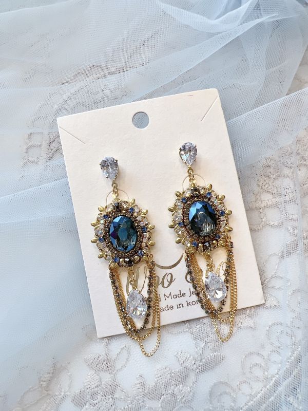 古典華麗珠寶感垂墜鋯石銀針鍍金耳環 