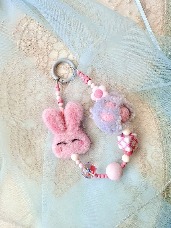 韓國手工羊毛氈/娃娃串出吊墜 