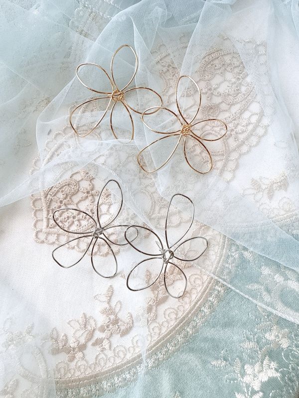 金屬線條簡約大花朵 