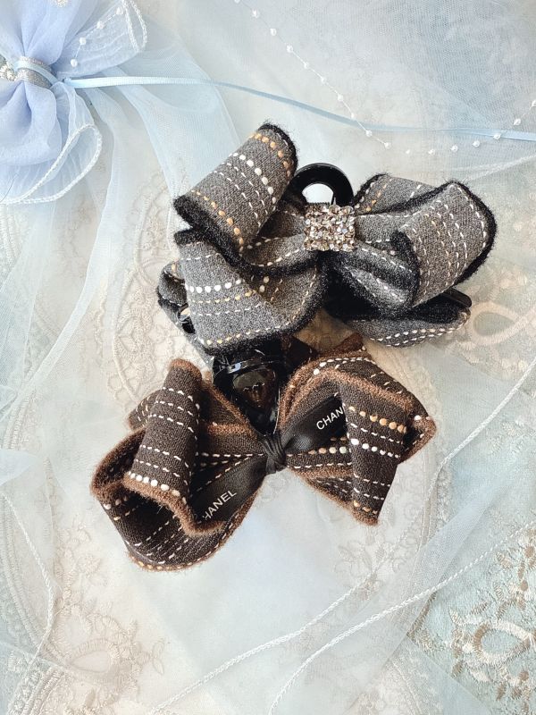 冬日絨邊蓬感蝴蝶結大抓夾 