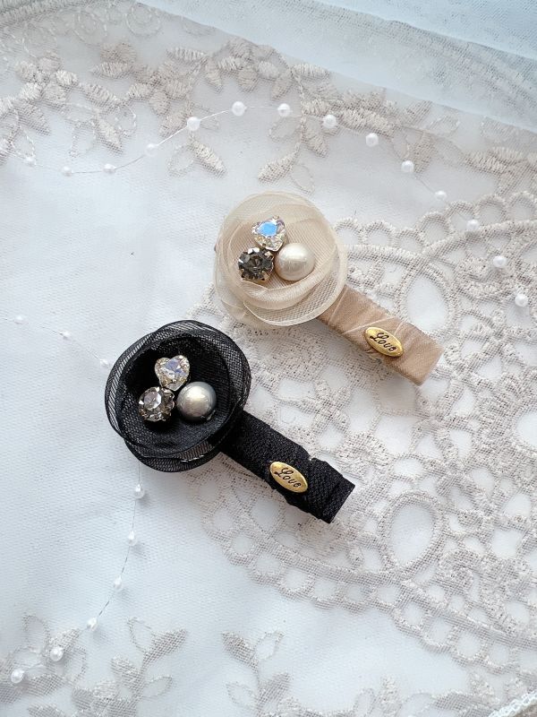 水鑽點綴圓形雪紡鴨嘴髮夾 