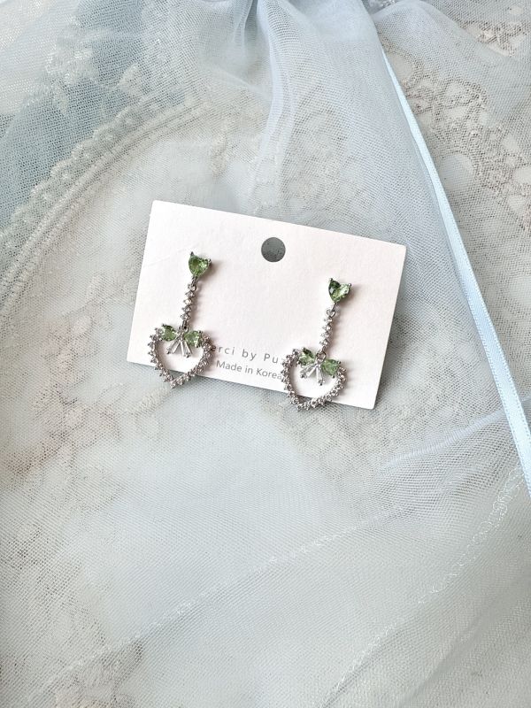 鋯石精緻愛心蝴蝶結耳環 