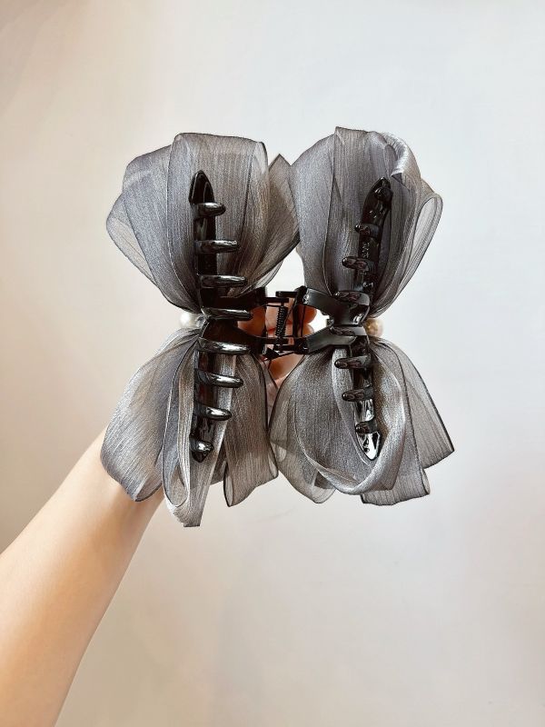 高質感銀蔥絲面雪紡多層次大蝴蝶結抓夾 