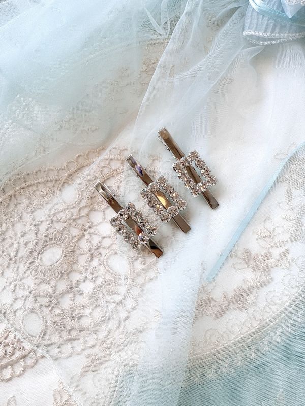 水鑽閃亮亮方型俐落髮夾 