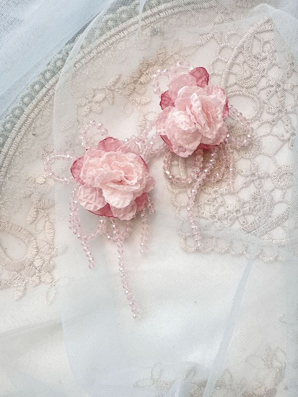 水晶垂墜日系雪紡花樣耳環 