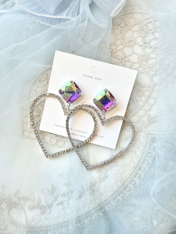 華貴彩鑽俐落愛心大耳環 