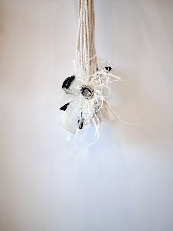 白雪紛飛花型羽毛華麗抓夾 