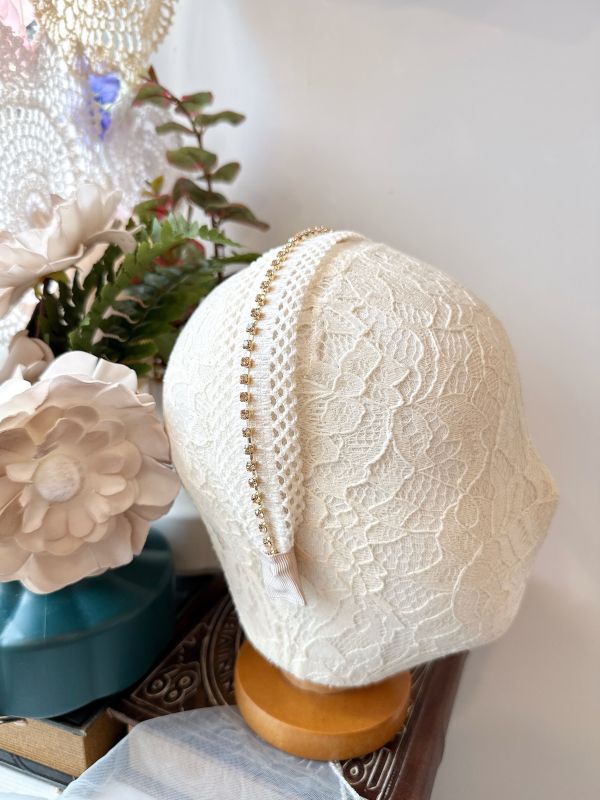 絨棉低調蕾絲排鑽髮圈 