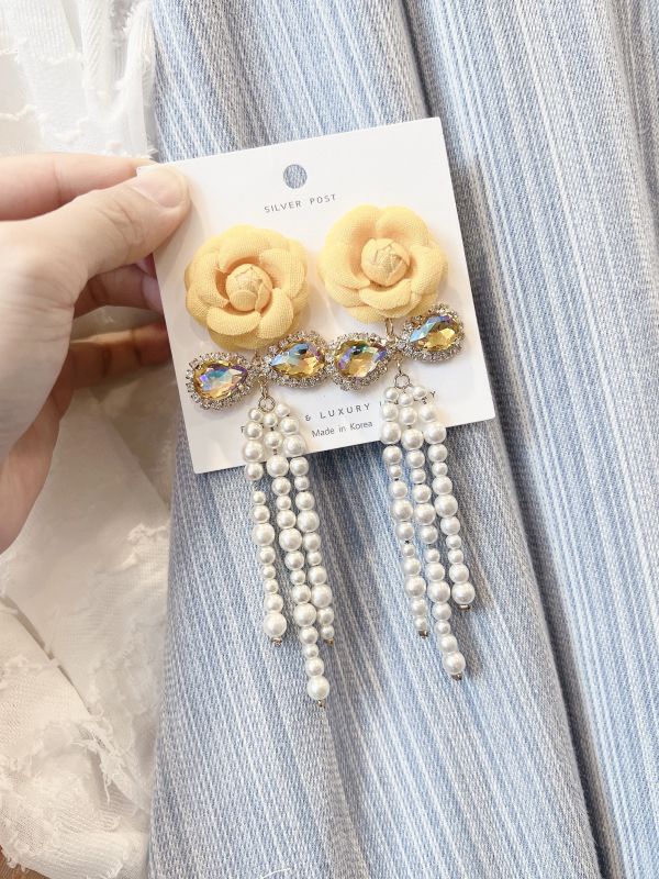 立體玫瑰蝴蝶結亮鑽垂墜珍珠大耳環 