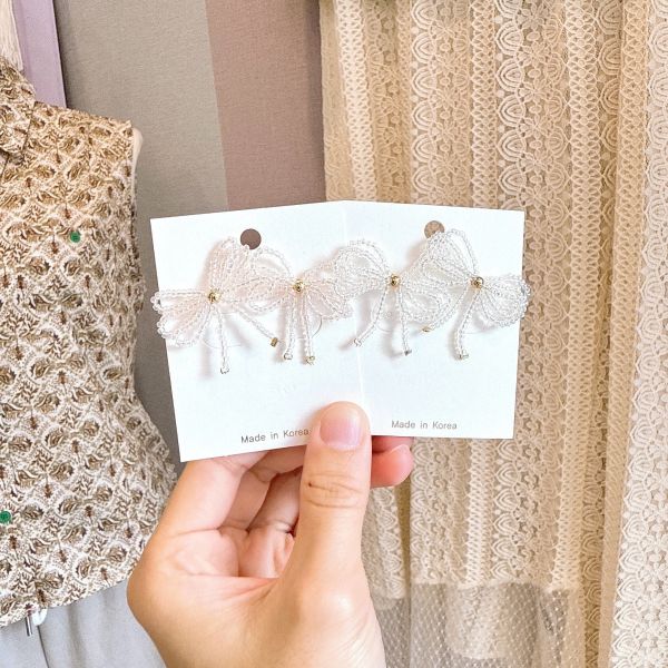 多層次蝴蝶結串珠耳環 