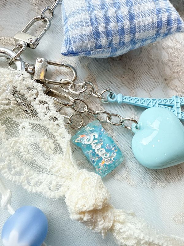 胖嘟嘟水藍鄰家感蝴蝶結日系吊飾/手機墜飾 