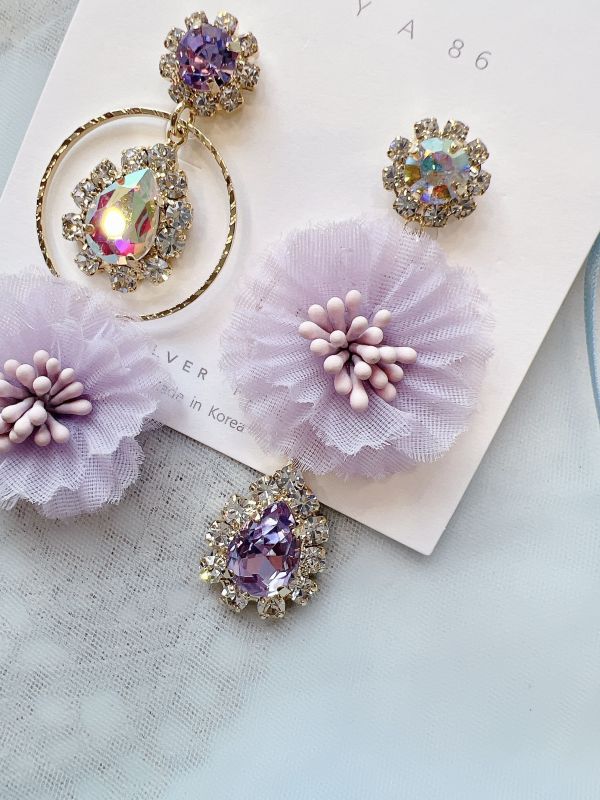 閃鑽雪紡小花不對稱氣質耳環 