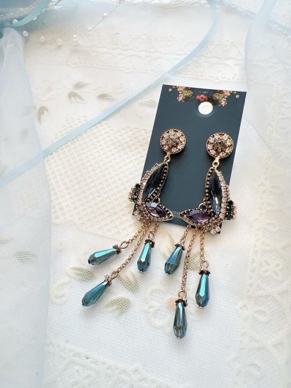 手工設計蝴蝶垂墜水晶氣質耳環 