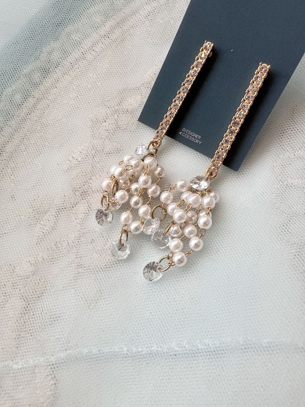 線型水鑽珍珠串氣質耳環 