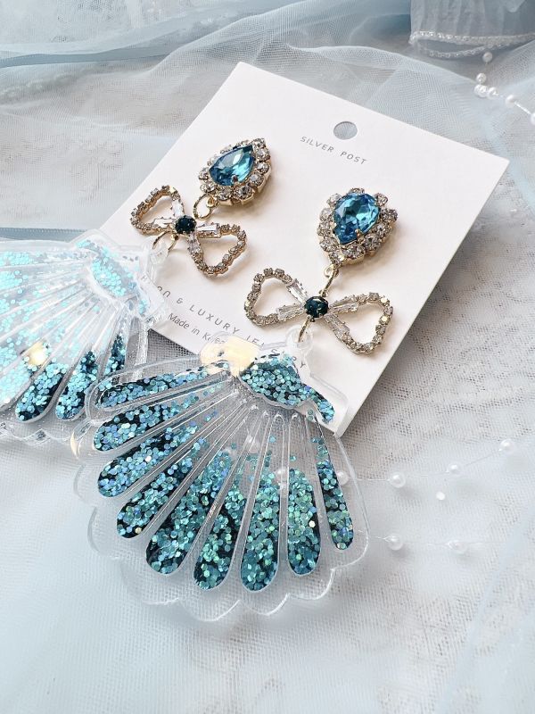 海洋藍壓克力貝殼亮片滿鑽耳環 