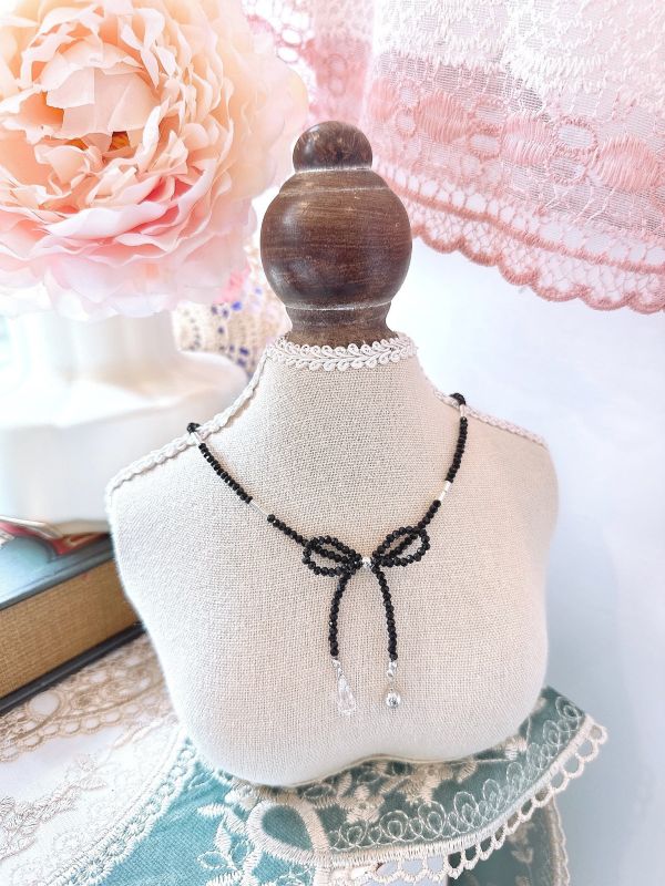 水晶奢雅蝴蝶結精緻短鏈 