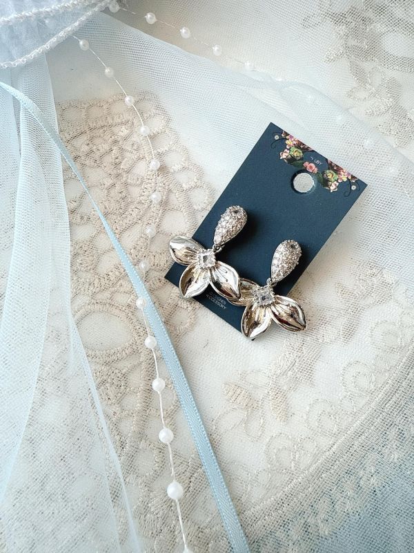 冷金屬鋯石鑲鑽個性耳環 