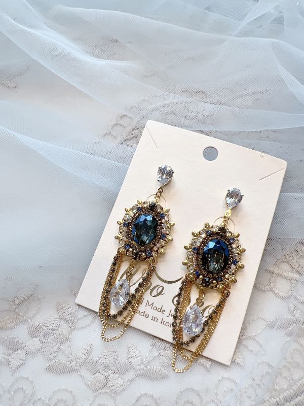 古典華麗珠寶感垂墜鋯石銀針鍍金耳環 