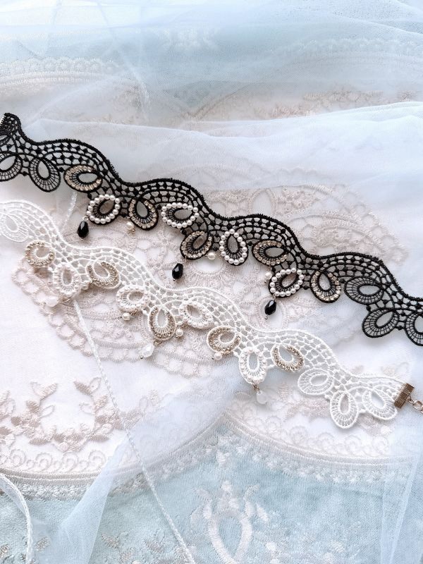 維多莉亞英式奢華不規則蕾絲頸鏈 