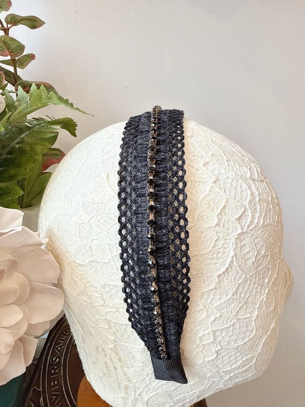 絨棉低調蕾絲排鑽髮圈 