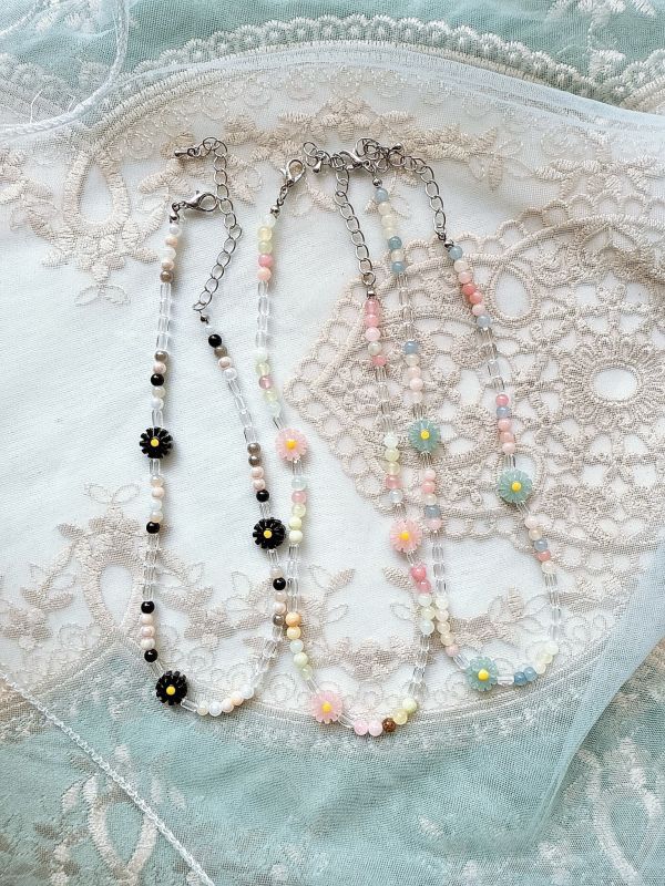 可愛串珠原石小花頸鏈 