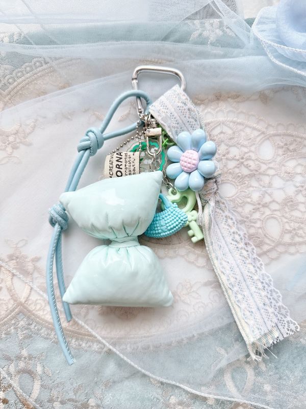 胖嘟嘟蝴蝶結可愛日系感吊飾/掛飾 