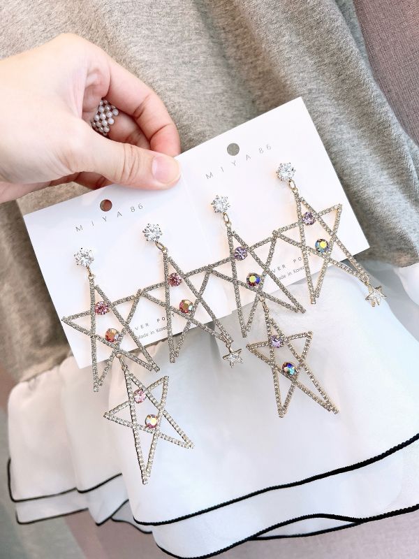 鋯石華麗大星星不對稱鋼針手工設計鋼針大耳環 