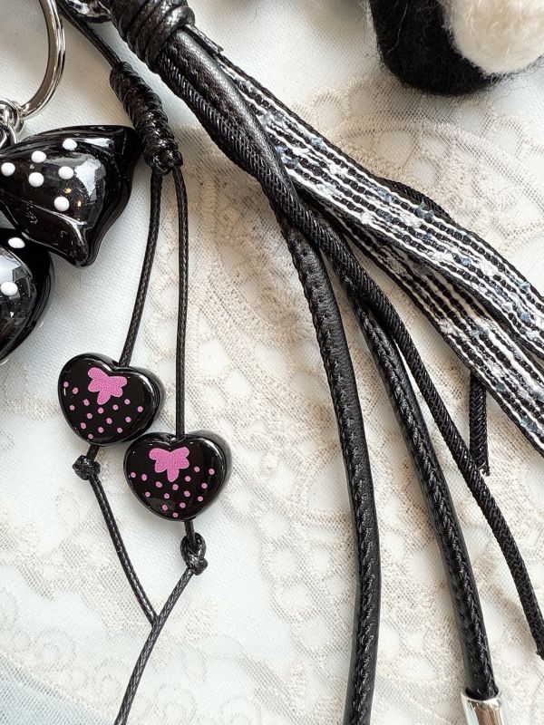 黑色個性羊毛氈蘑菇多層次日系吊飾/掛墜 