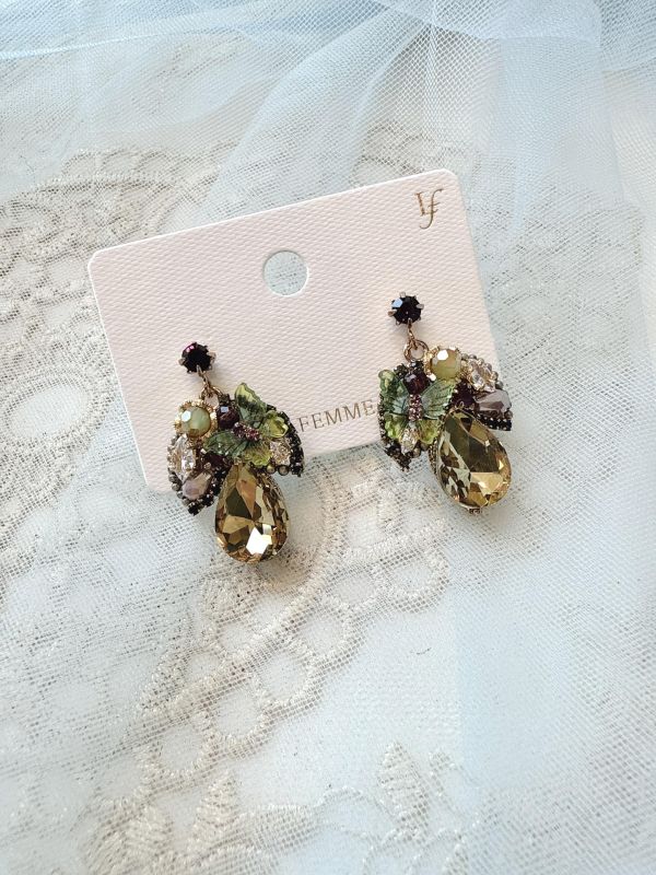 韓國手工森林系蝴蝶紛飛垂墜耳環 