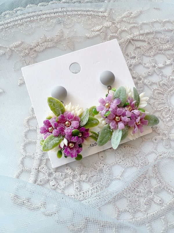 森林系絨毛樹酯小花垂墜鋼針耳環 