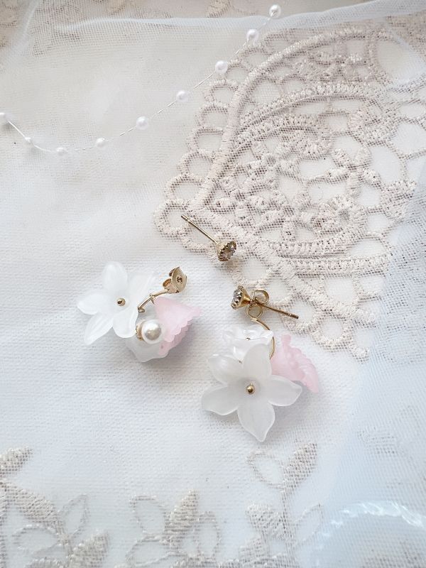 氣質小巧樹酯花兩件式耳環 