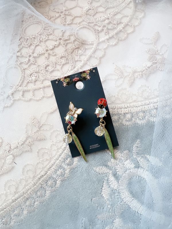 森林系瓢蟲花朵耳環 