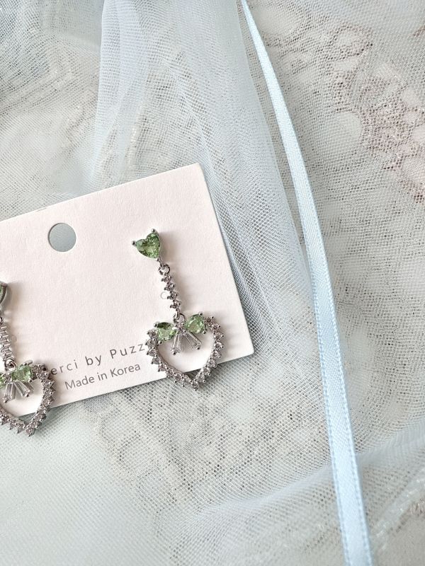 鋯石精緻愛心蝴蝶結耳環 