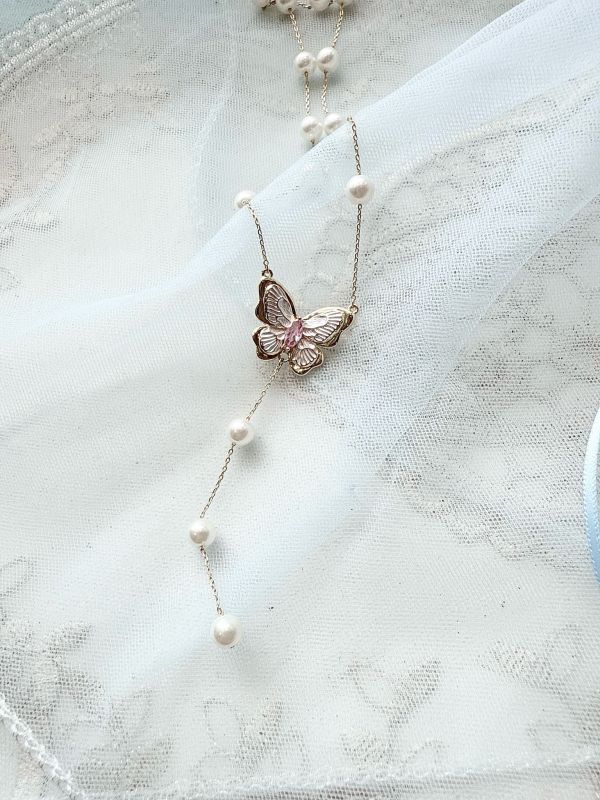 V型典雅珍珠點綴蝴蝶垂墜鍊 