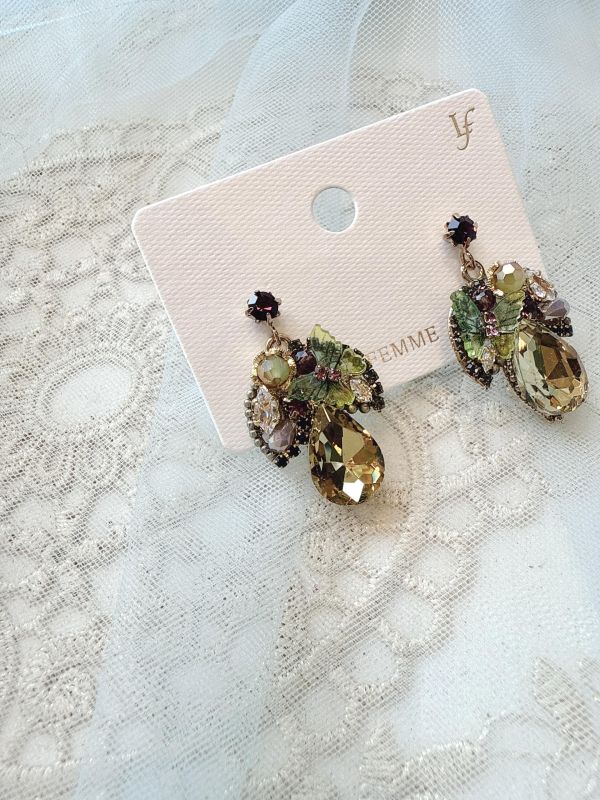 韓國手工森林系蝴蝶紛飛垂墜耳環 