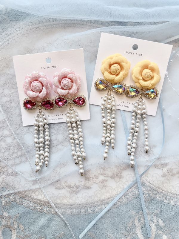 立體玫瑰蝴蝶結亮鑽垂墜珍珠大耳環 