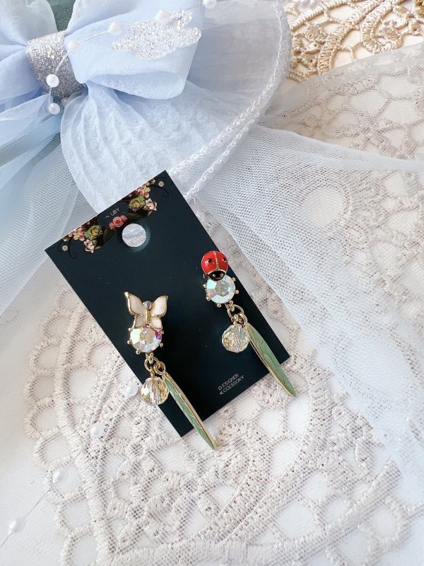 森林系瓢蟲花朵耳環 