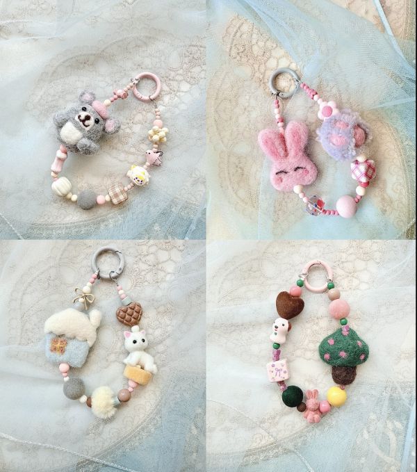 韓國手工羊毛氈/娃娃串出吊墜 