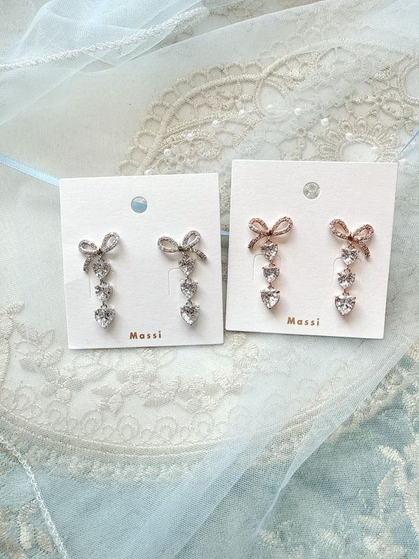 蝴蝶結鋯石愛心垂墜耳環 