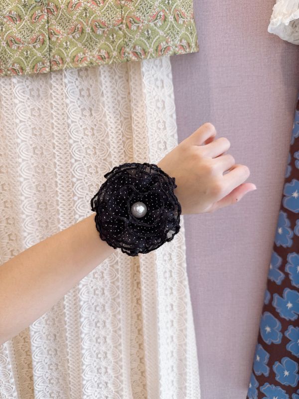 黑白點點蓬蓬花朵髮束 