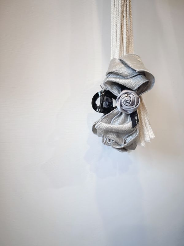 銀玫瑰簡約蝴蝶結雙面抓夾 