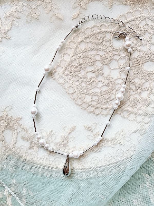 珍珠簡約水滴型金屬短鏈 