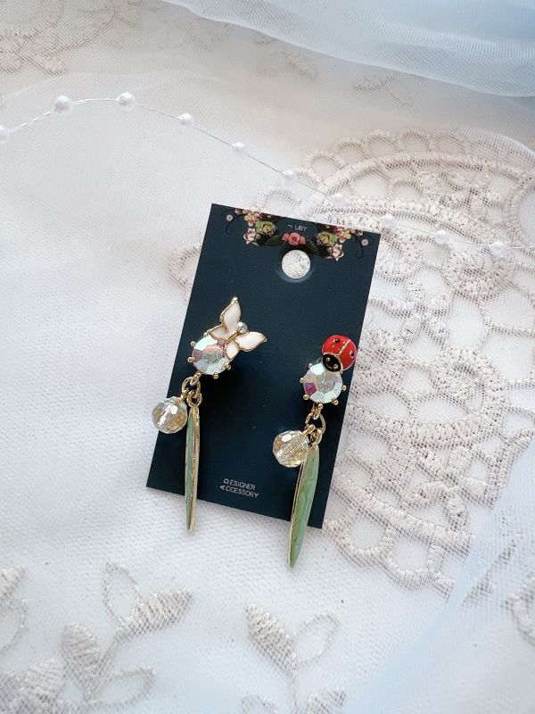 森林系瓢蟲花朵耳環 