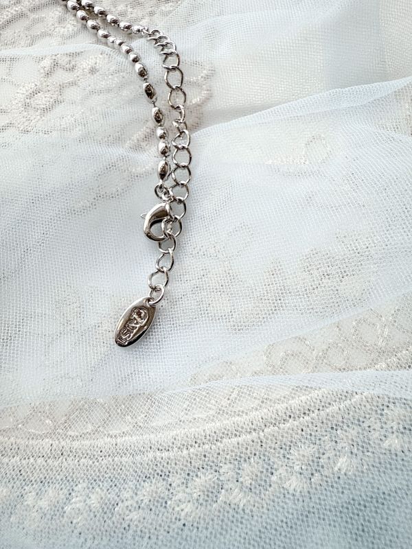 銀色金屬感胖嘟嘟愛心蝴蝶結項鍊 