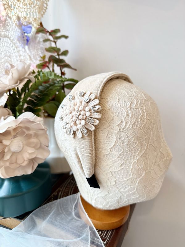 蕾絲花瓣復古厚棉寬版髮圈 