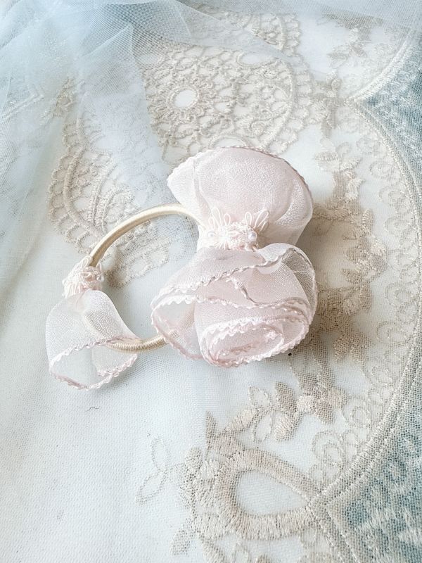 公主蓬蓬裙髮束 