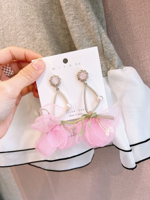 森林系雪紡紗花束幾何珍珠鋼針大耳環 