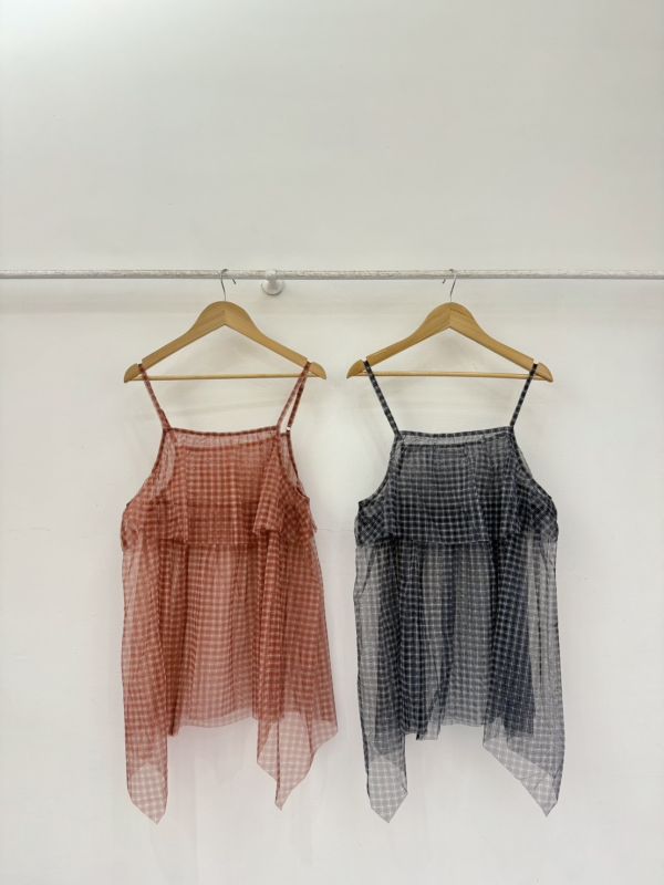 層次小格紋背心 