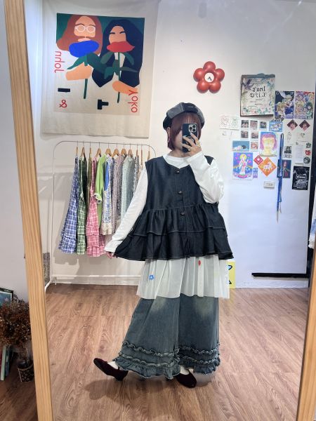 A10 率性蛋糕牛仔背心 