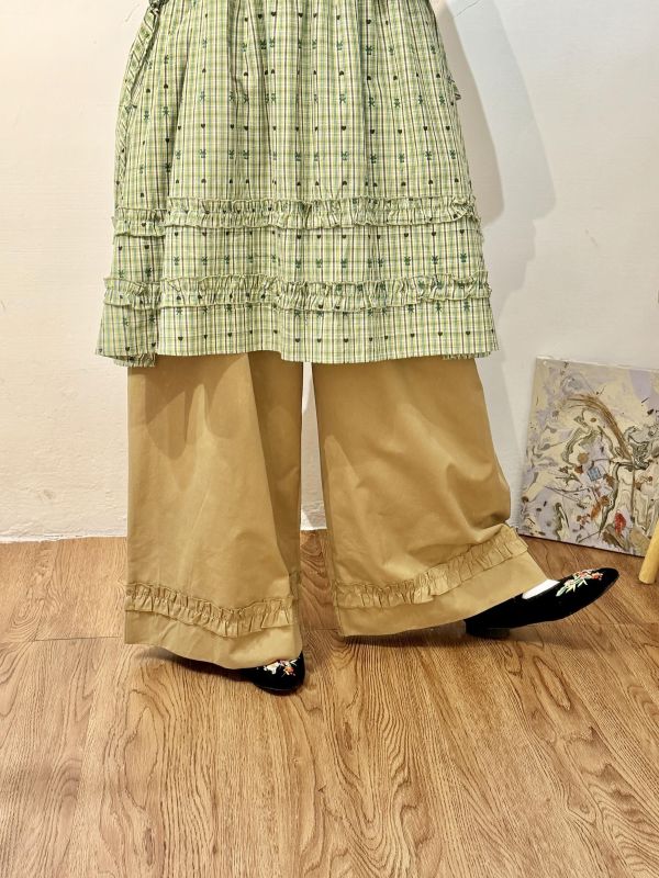 彩色拼盤荷葉褲 